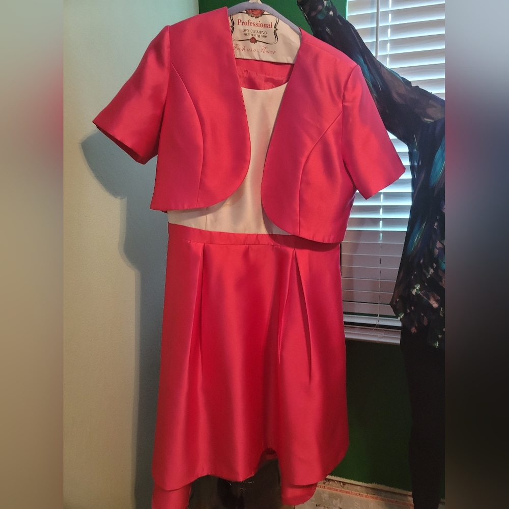 Womens Fuchsia & White Two Piece Suit Dress (Dress & Jacket)